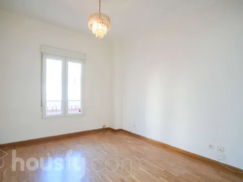 Flat in calle de Joaquín María López - Photo 1