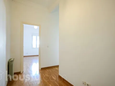 Flat in calle de Joaquín María López - Photo 18