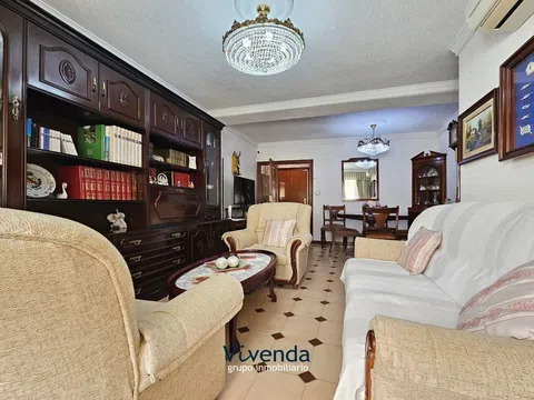 Flat in calle de Nuñomoral - Photo 7