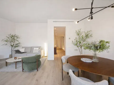 Flat in calle de Vergara no number - Photo 2