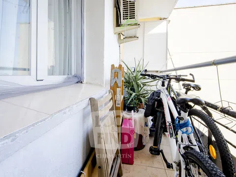 Flat in calle Lardero - Photo 3