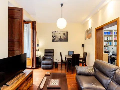 Flat in calle de la Ruda - Photo 2