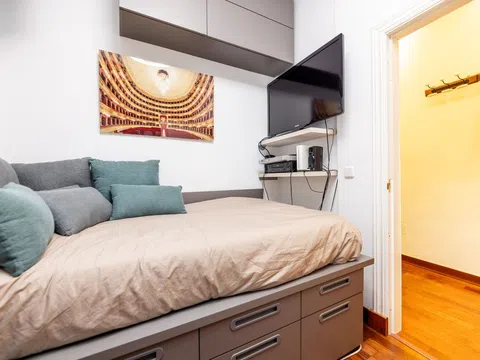 Flat in calle de la Ruda - Photo 20