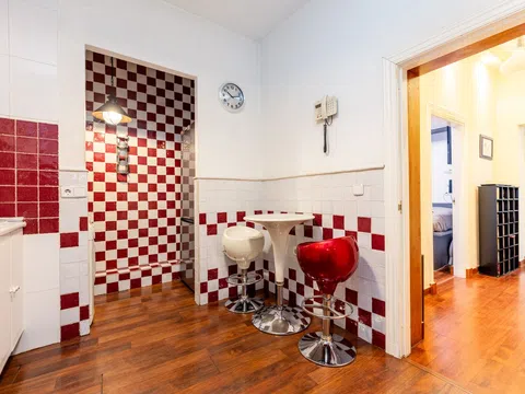 Flat in calle de la Ruda - Photo 8
