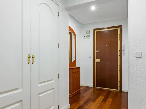 Flat in calle de San Emilio - Photo 4