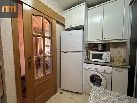 Flat in calle de Camarena - Photo 14