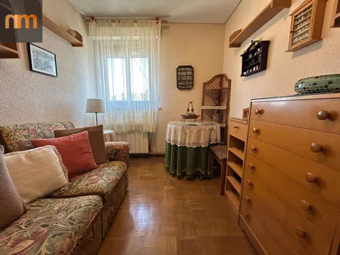 Flat in calle de Camarena - Photo 15