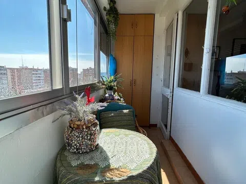 Flat in calle de Camarena - Photo 8
