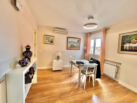 Flat in calle de José Bergamín - Photo 17