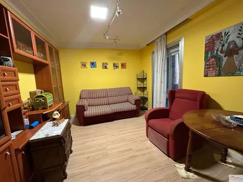 Flat in calle de Camarena - Photo 4