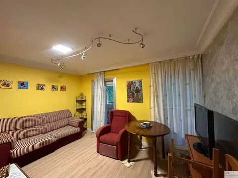 Flat in calle de Camarena - Photo 5
