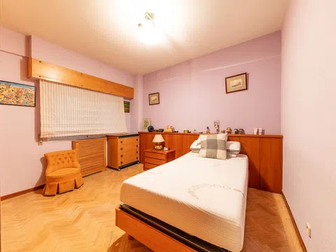 Flat in calle de Meléndez Valdés - Photo 15