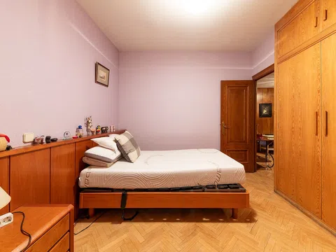 Flat in calle de Meléndez Valdés - Photo 16