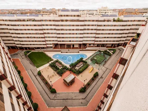 Flat in calle de Puentedey - Photo 11