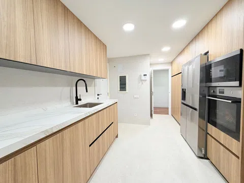 Flat in calle de Guisando - Photo 18