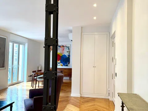 Flat - Photo 2