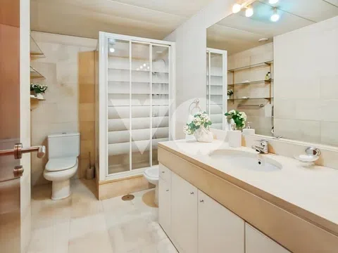 Flat in avenida de Logroño - Photo 20