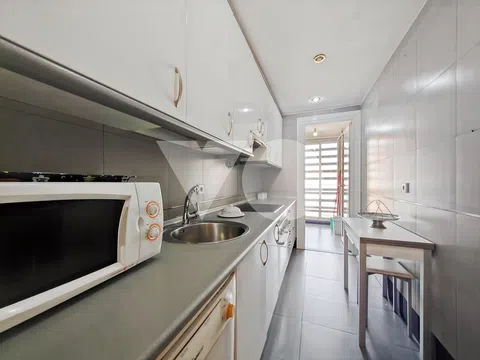 Flat in avenida de Logroño - Photo 9