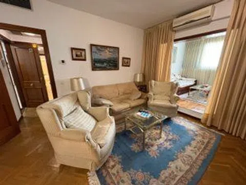 Flat in calle de Jacometrezo - Photo 1