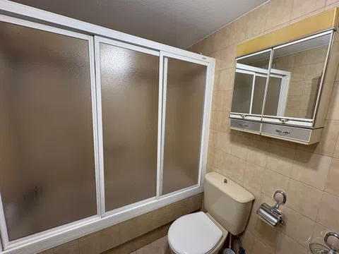 Flat in calle de Jacometrezo - Photo 13