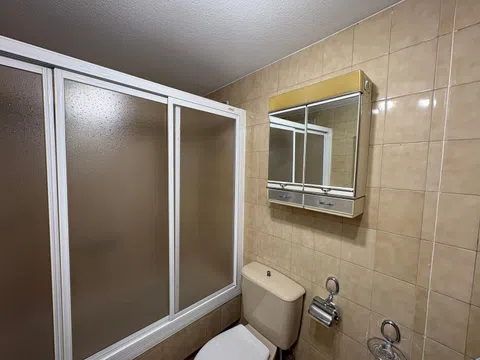 Flat in calle de Jacometrezo - Photo 14