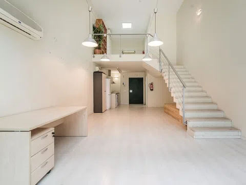 Duplex in avenida de Manoteras - Photo 2