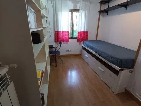 Flat in calle de Camarena, 163 - Photo 2