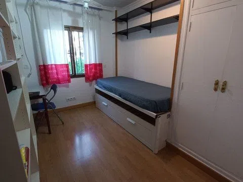 Flat in calle de Camarena, 163 - Photo 3