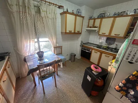 Flat in calle de Hinojosa del Duque - Photo 10