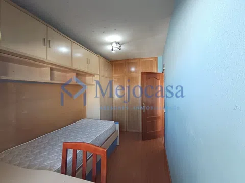 Flat in calle de Mota del Cuervo - Photo 11