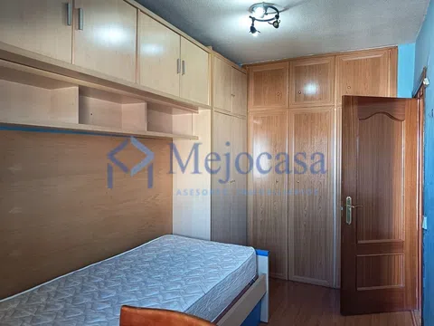 Flat in calle de Mota del Cuervo - Photo 12