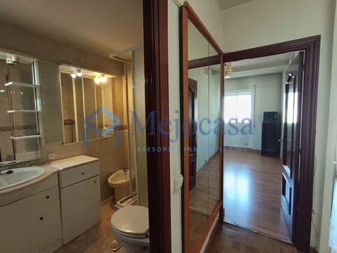 Flat in calle de Mota del Cuervo - Photo 15