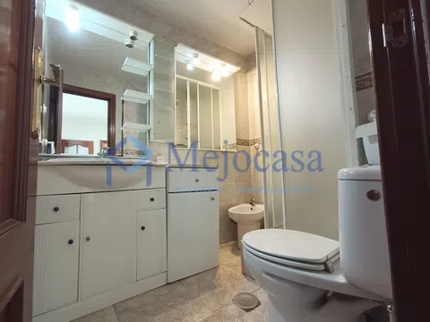 Flat in calle de Mota del Cuervo - Photo 17
