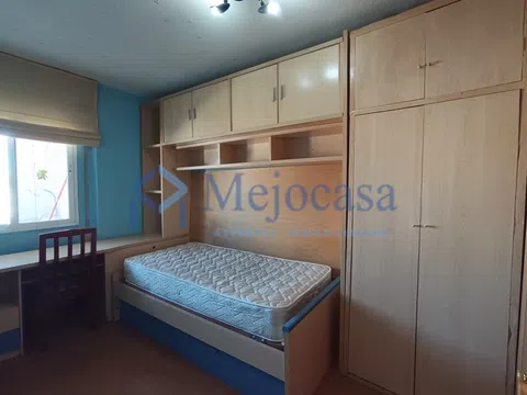 Flat in calle de Mota del Cuervo - Photo 10