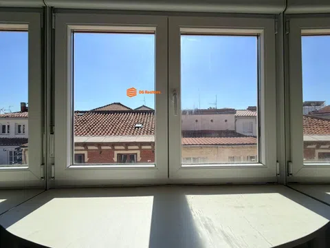 Studio in calle de Piamonte - Photo 12