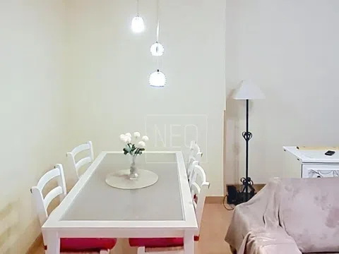 Flat in calle de Víctor Manuel III - Photo 4
