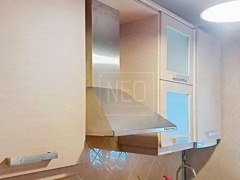 Flat in calle de Víctor Manuel III - Photo 6
