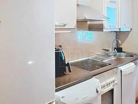 Flat in calle de Víctor Manuel III - Photo 8