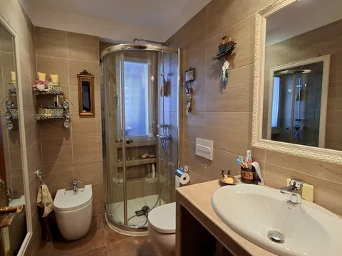 Penthouse - Photo 17