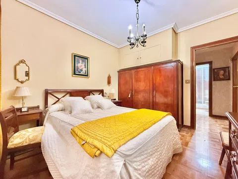 Flat in calle de Belzunegui - Photo 4