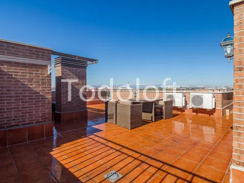 Penthouse in calle de Ana de Austria, Madrid - Photo 4