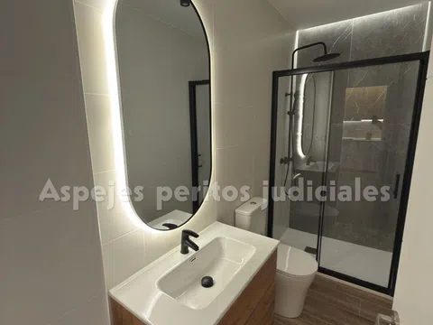 Flat in calle de Tánger - Photo 11