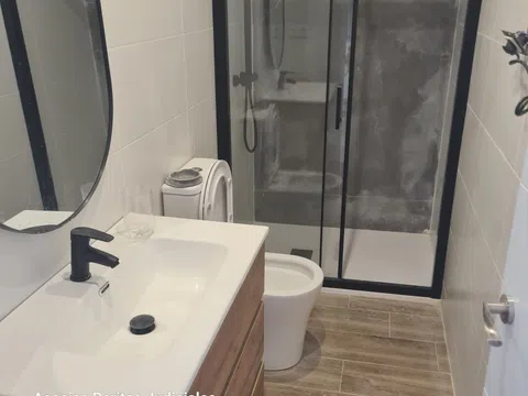 Flat in calle de Tánger - Photo 18