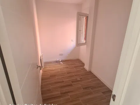 Flat in calle de Tánger - Photo 19