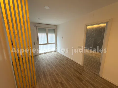 Flat in calle de Tánger - Photo 6