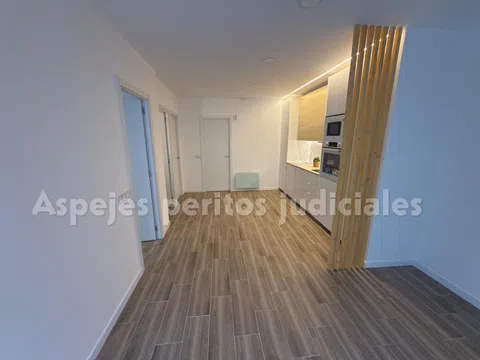 Flat in calle de Tánger - Photo 9