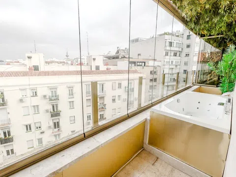 Penthouse in avenida de Menéndez Pelayo - Photo 3
