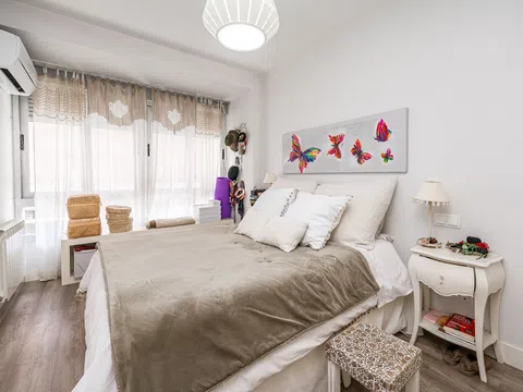Flat in calle de Clara del Rey - Photo 20