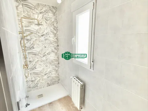 Flat in calle de Urgel - Photo 12