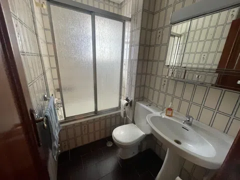 Flat in calle de Alonso Saavedra - Photo 17